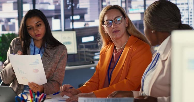 Cover CP 108: quanto impacta os serviços financeiros embutidos?